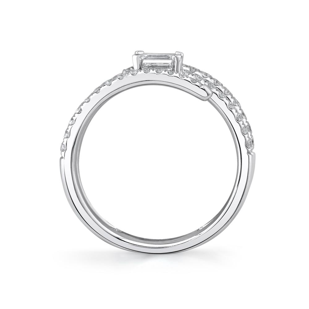 SC22007591 14K White Gold Fashion Ring from the Colette Collection